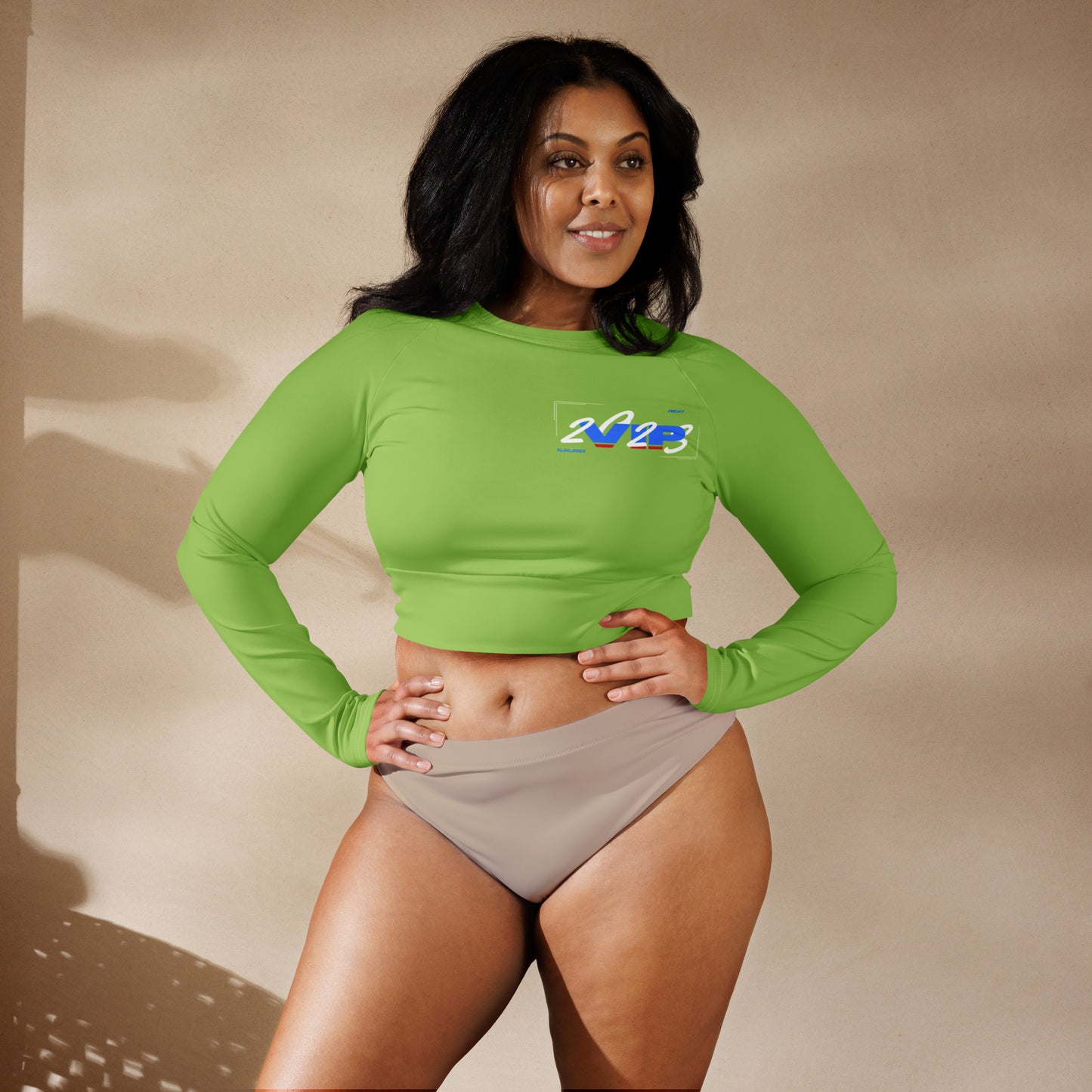 Design 2 // Women // Shirts // Long-sleeve Croptop // Green // Front 5