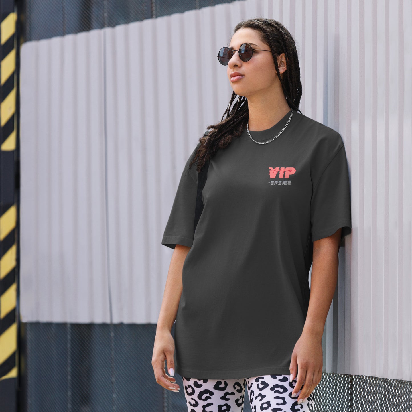 Design 1 // Women // Shirts // Oversize // Front 2 - Viper-Size